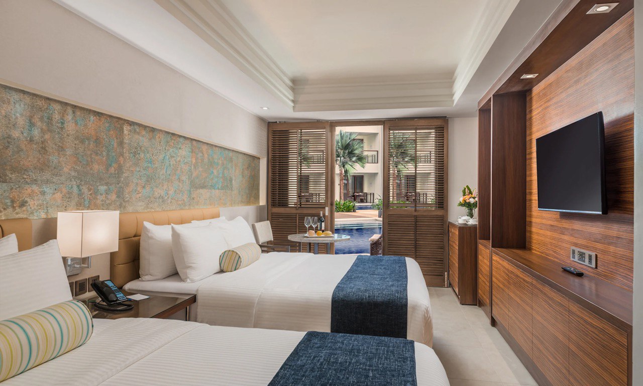 Deluxe room with direct Pool access (East Wing, Main Roadside)